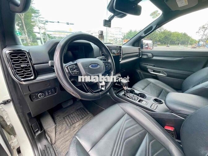 Ford Everest 2024 2.0 Titanium 4x2 Trắng - 2024