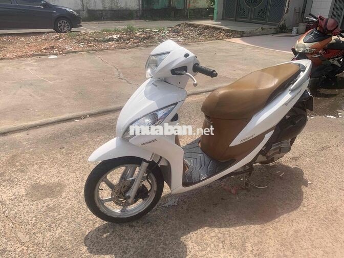 HONDA VISION MÀU TRẮNG NÂU
