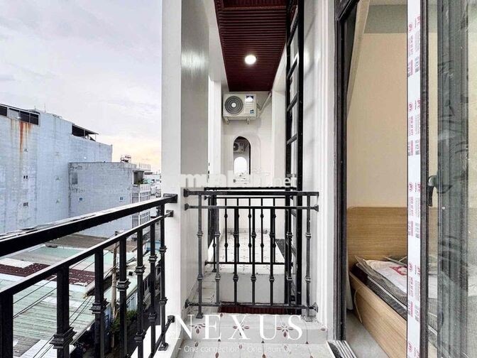 STUDIO FULL NỘI THẤT BAN CÔNG MỚI 100%, Ở LIỀN, CÓ THANG MÁY, FREE XE