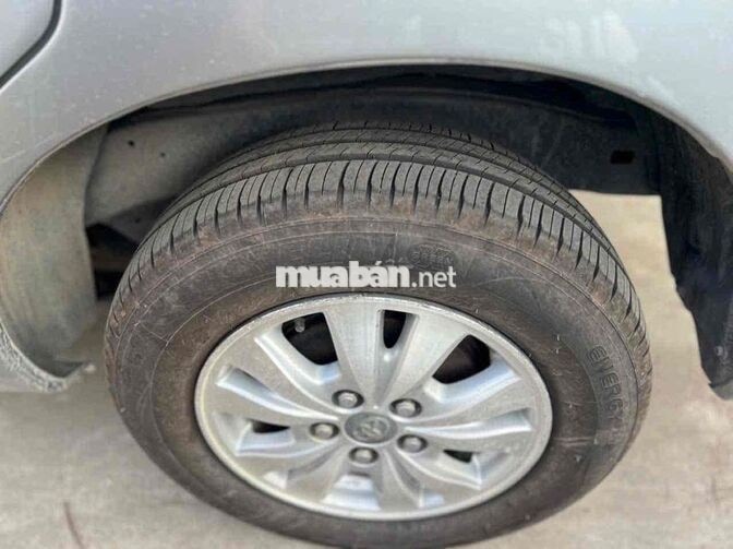 Toyota Innova 2009 G chạy 10v zin