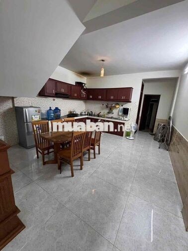 Cho thuê mặt Trần Cừ gần Huỳnh Ngọc Huệ. Nội thất đầy đủ