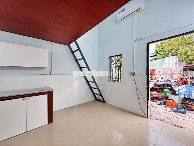 PHÒNGMỚI GÁC  -HÀ HUY GIÁP QUẬN 12 –  ĐH NGUYỄN TẤT THÀNH 3,4 TRIỆU