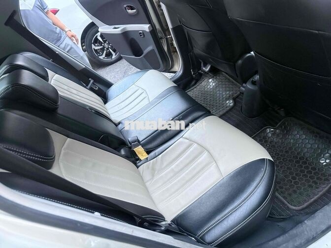 Toyota Yaris 2009 10 vạn km màu Bạc