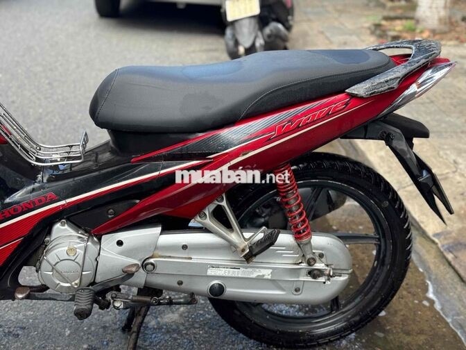 Honda Wave RSX 110 màu Đỏ đen