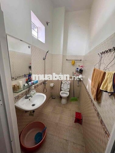 Cho thuê mặt Trần Cừ gần Huỳnh Ngọc Huệ. Nội thất đầy đủ