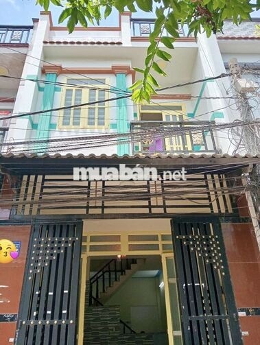 Bán Gấp Nhà , Vị Trí Đẹp : 1/ Đường 1C , Nhà 1 Lầu Mới