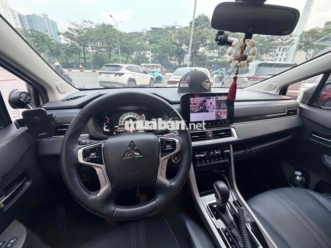 Mitsubishi Xpander Cross 2025 3,5 vạn trắng