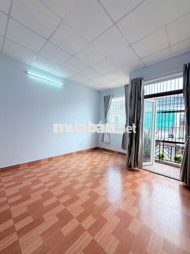 NHÀ SHR FULL THỔ CƯ ĐƯỜNG NHỰA NƯỚC MÁY 40M2 - GIÁ 1TY2