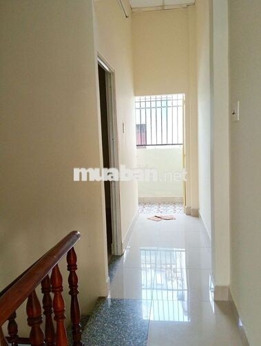 Bán Gấp Nhà , Vị Trí Đẹp : 1/ Đường 1C , Nhà 1 Lầu Mới