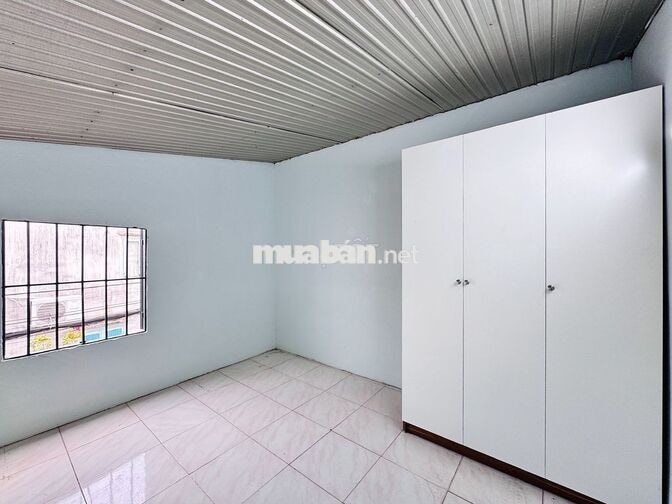 PHÒNGMỚI GÁC  -HÀ HUY GIÁP QUẬN 12 –  ĐH NGUYỄN TẤT THÀNH 3,4 TRIỆU