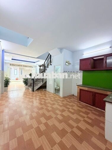 NHÀ SHR FULL THỔ CƯ ĐƯỜNG NHỰA NƯỚC MÁY 40M2 - GIÁ 1TY2