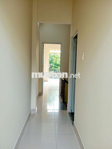 Bán Gấp Nhà , Vị Trí Đẹp : 1/ Đường 1C , Nhà 1 Lầu Mới