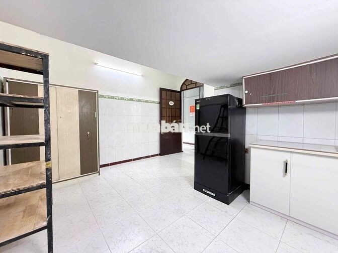 CHO THUÊ PHÒNG GÁC MÁY LẠNH TỦ LẠNH GẦN AEON TÂN PHÚ CÔNG THƯƠNG