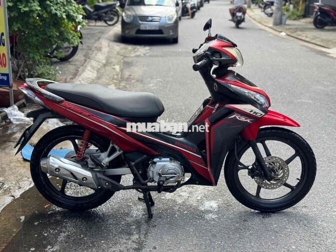Honda Wave RSX 110 màu Đỏ đen