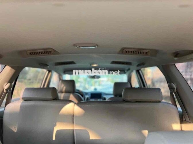 Toyota Innova 2009 G chạy 10v zin