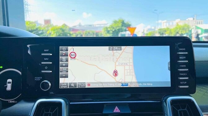 Kia Sorento 2023 2.2D Signature Trắng