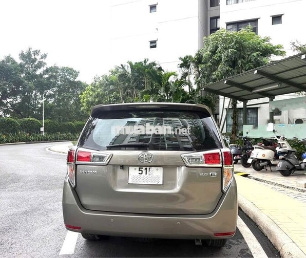 Bán INNOVA 2019Ezin Số sàn Nâu Đồng Xe Gia đình đi