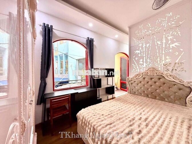 Cho Thuê Căn Hộ Bancol Lớn, Máy Giặt Riêng, Ngay Bờ Kè Hoàng Sa Q3
