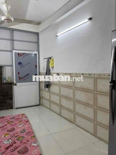 Cho thuê phòng có máy lạnh, sạch, thoáng