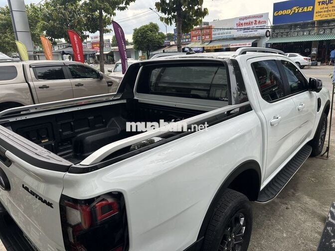 Ford Ranger Wildtrak 2023 bảo hành xe 2027 vay 75%