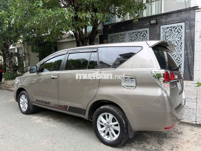 Bán INNOVA 2019Ezin Số sàn Nâu Đồng Xe Gia đình đi