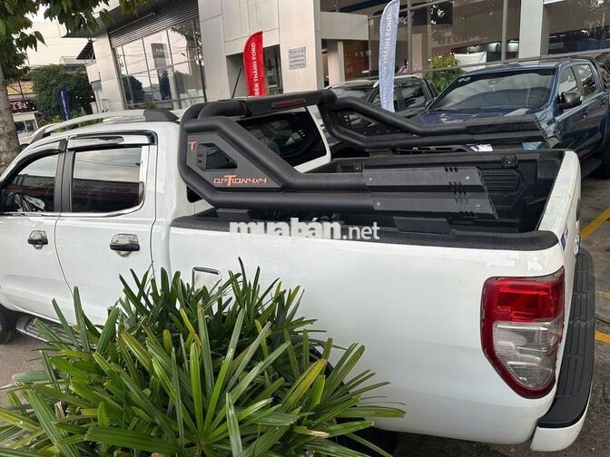 Ford Ranger 2022 Trắng, vay 75%, bảo hành 2027