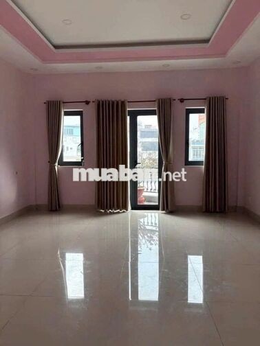 CHO THUÊ NHÀ MẶT TIỀN ĐƯỜNG CHỢ LINH TRUNG 4PN 3WC CÓ 3 MÁY LẠNH