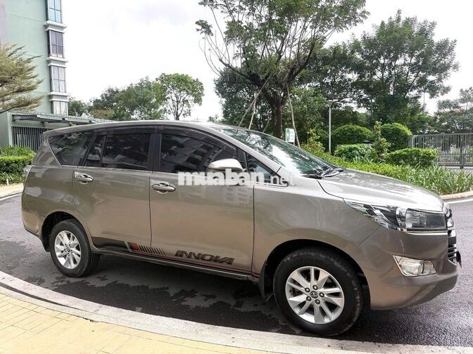 Bán INNOVA 2019Ezin Số sàn Nâu Đồng Xe Gia đình đi