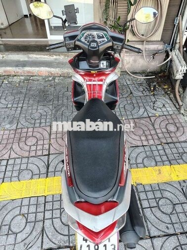 Honda Airblade 2010 (FI - 2 đèn) Đỏ đen bạc