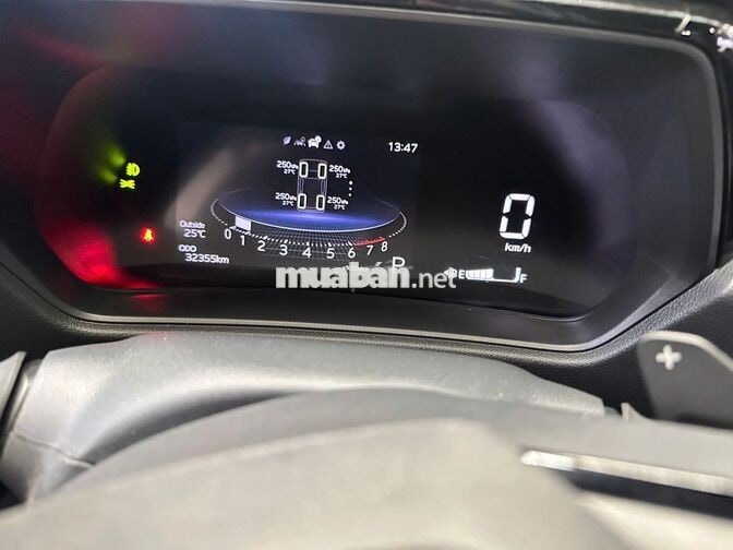 Toyota Yaris Cross 2024 Cam nóc đen 33.000 km
