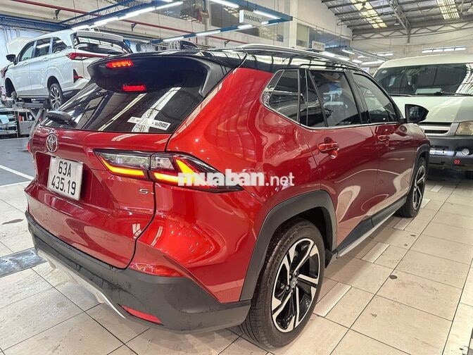 Toyota Yaris Cross 2024 Cam nóc đen 33.000 km