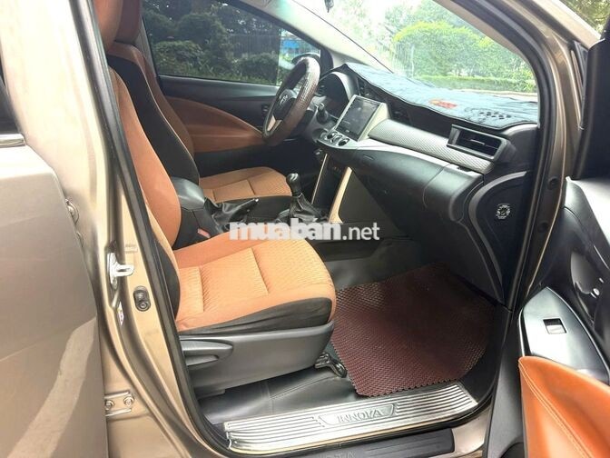 Bán INNOVA 2019Ezin Số sàn Nâu Đồng Xe Gia đình đi