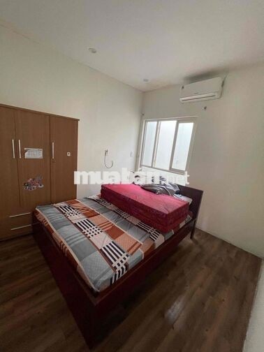 Cho thuê nhà kiệt oto Trần Cao Vân gần biển .Full nội thất mới