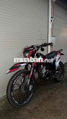 YAMAHA XTZ 125 MÀU ĐỎ ĐEN