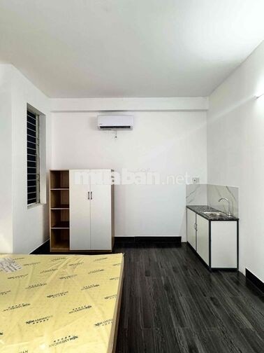 Studio có bancol cửa sổ trời full nội thất. Giá từ 3tr5