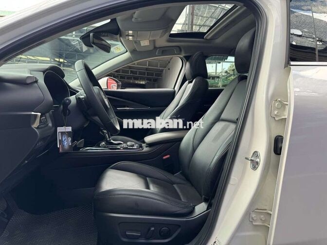 Mazda CX-30 2022 Premium 1.5L,màu trắng,47000 km