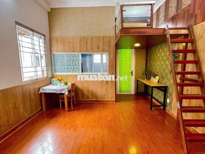 CĂN HỘ BAN CÔNG TÁCH BẾP FULL NỘI THẤT – 5,6 TRIỆU/THÁNG