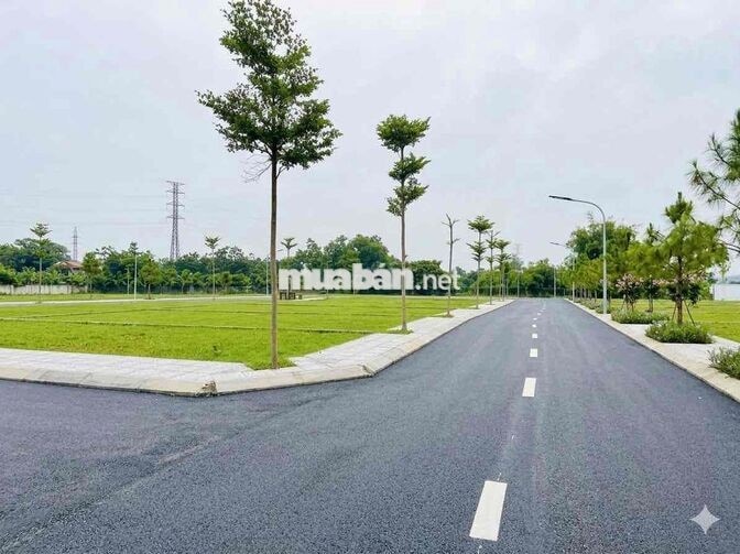 Bán Lô Đất Hoà Lạc đón Sóng Metro 8