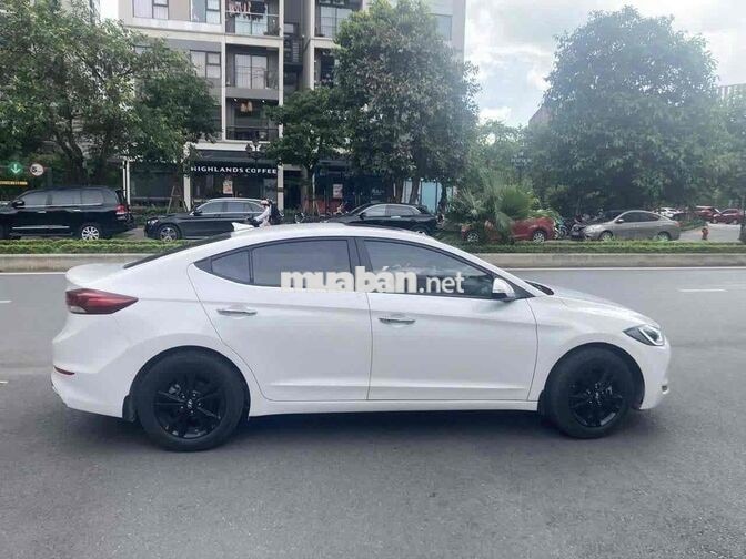 Hyundai Elantra 2017 Tự động 7.8 vạn Trắng