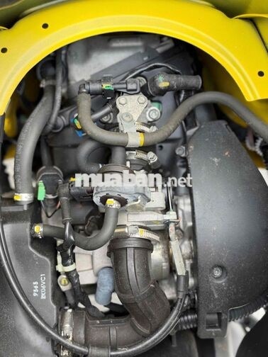 Piaggio Vespa 2022 màu vàng