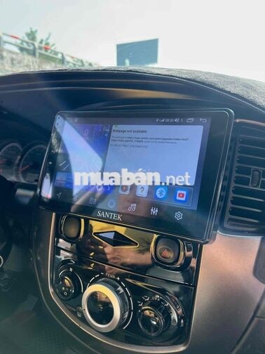 Ford Escape XLS 5 chỗ Tự động, màu hồng phấn