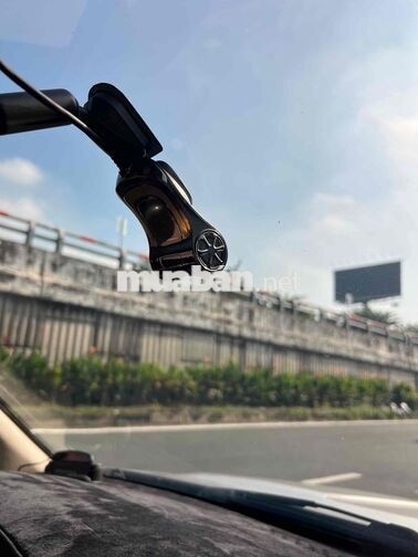 Ford Escape XLS 5 chỗ Tự động, màu hồng phấn