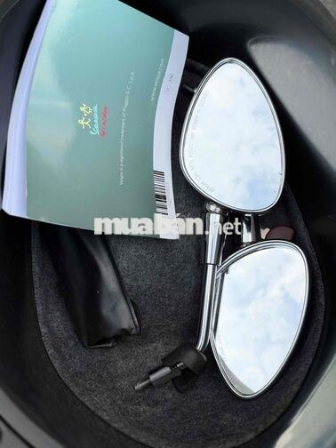 Piaggio Vespa 2022 màu vàng