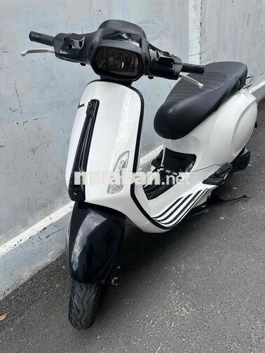 Piaggio Sprint 2015 màu trắng