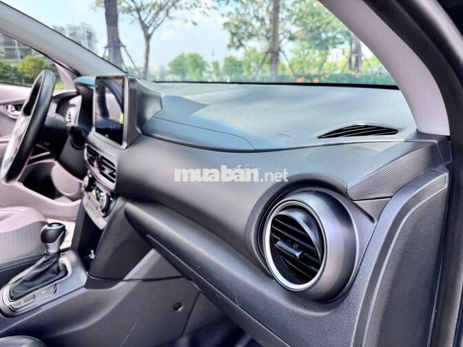 Hyundai Kona 2020 1.6Turbo 4,4 vạn km Đen