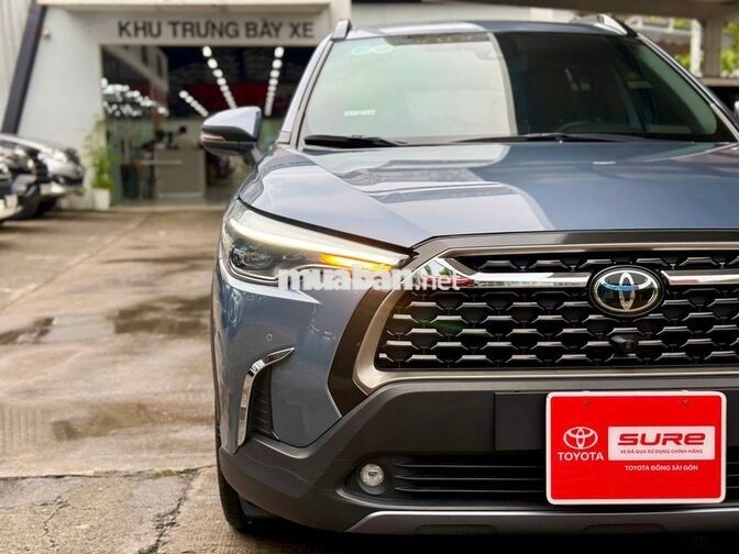 Toyota Corolla Cross 2021 V 36.922 km Xám