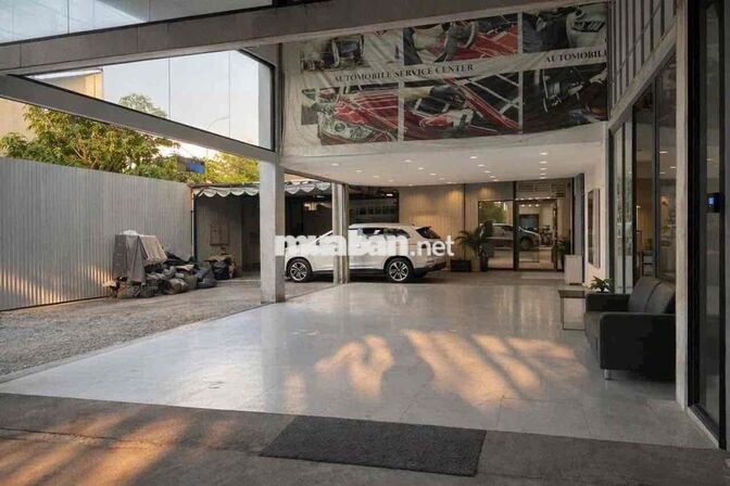 Cho thuê Nhà cấp bốn và đất (tổng 779m)đối diện Tôn Đức Thắng