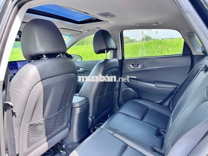 Hyundai Kona 2020 1.6Turbo 4,4 vạn km Đen