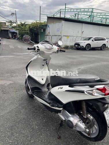 Piaggio Fly 125ie màu trắng BIẾN Số TP
