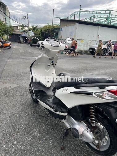 Piaggio Fly 125ie màu trắng BIẾN Số TP